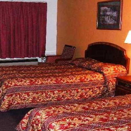 A Victory Inn - Roseville Room photo